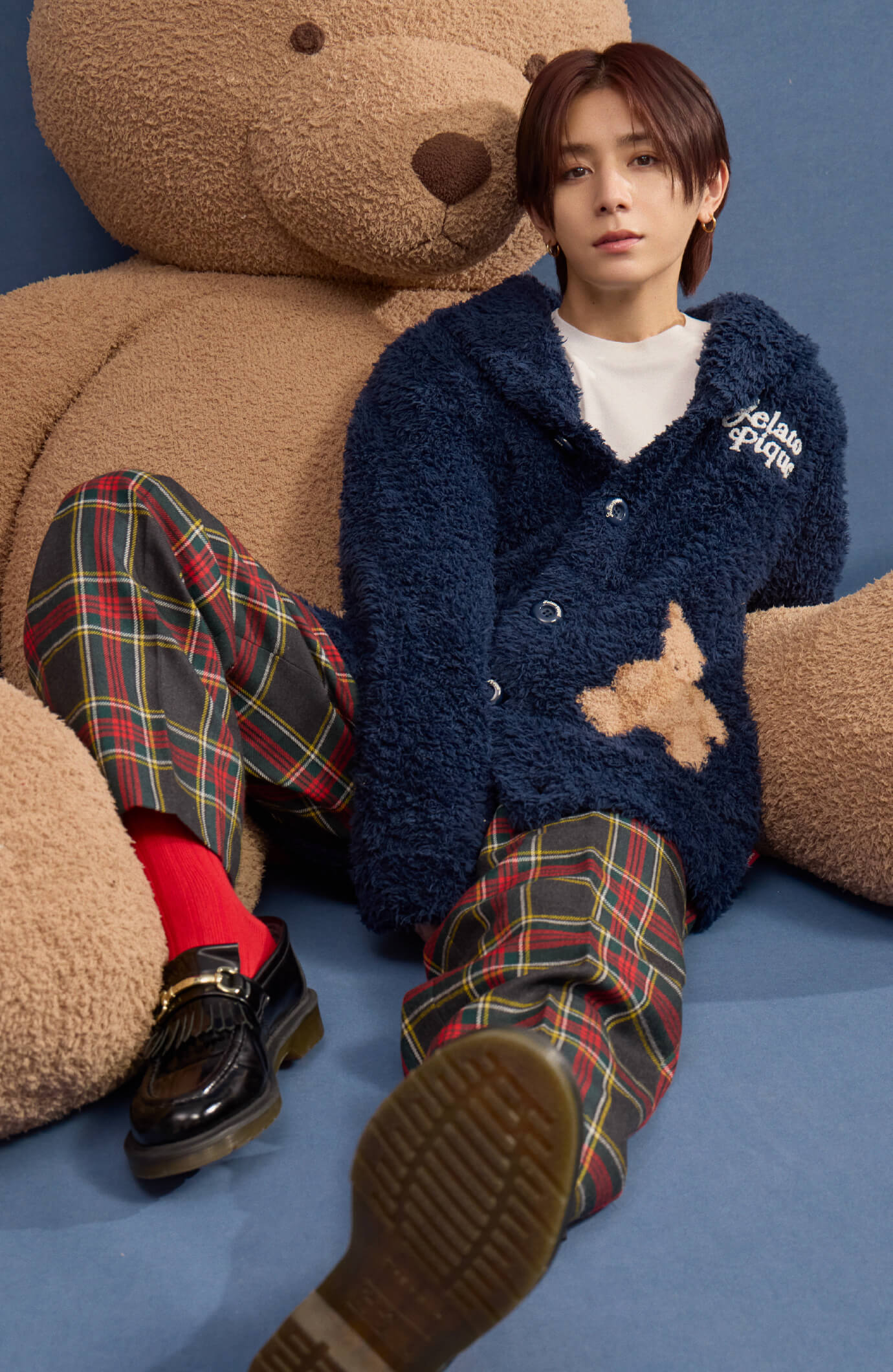 snow bear seriesを着用する山田涼介さん